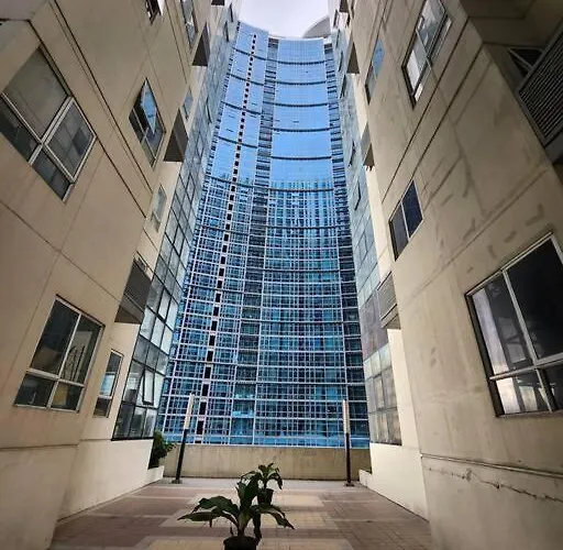 Apartamento Enjoy Bgc Sunset And Golf Course View 2 Bedroom Loft With 100mbps Internet Connection *