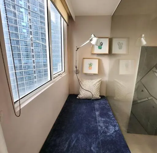 Apartamento Enjoy Bgc Sunset And Golf Course View 2 Bedroom Loft With 100mbps Internet Connection