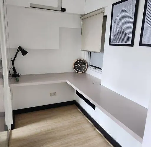 Apartamento Enjoy Bgc Sunset And Golf Course View 2 Bedroom Loft With 100mbps Internet Connection *