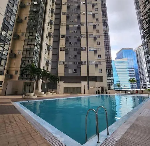 Apartamento Enjoy Bgc Sunset And Golf Course View 2 Bedroom Loft With 100mbps Internet Connection